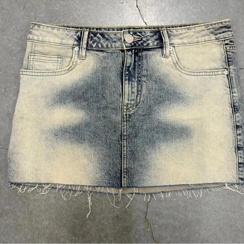 Denim Frayed Hem Skirt